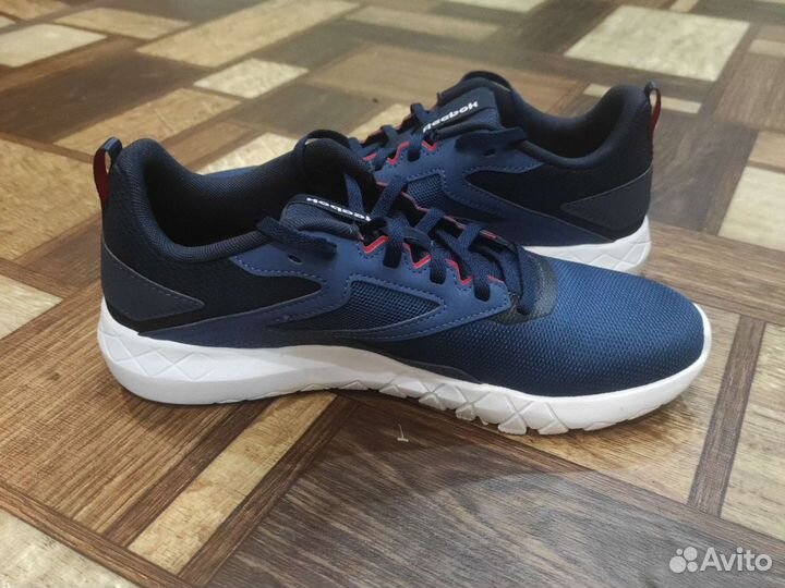 Кроссовки мужские 42 размер reebok