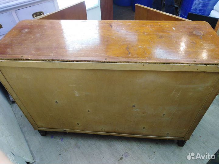 Антикварная тумба
