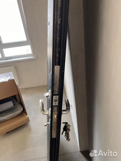 Дверь входная металлическая