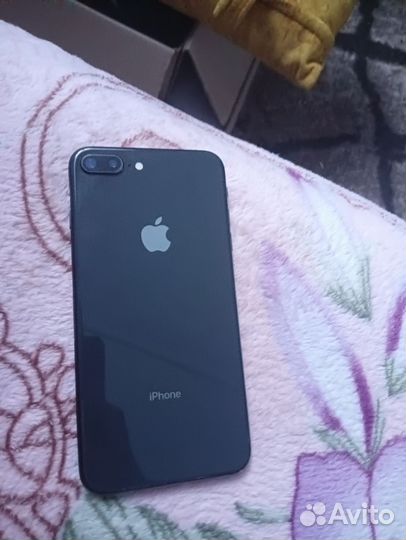 iPhone 8 Plus, 64 ГБ