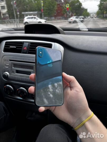 iPhone X, 64 ГБ