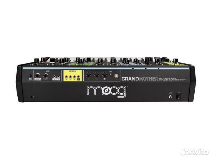Moog Grandmother аналоговый синтезатор