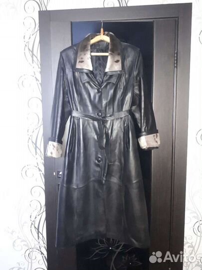 Кожаный плащ женский