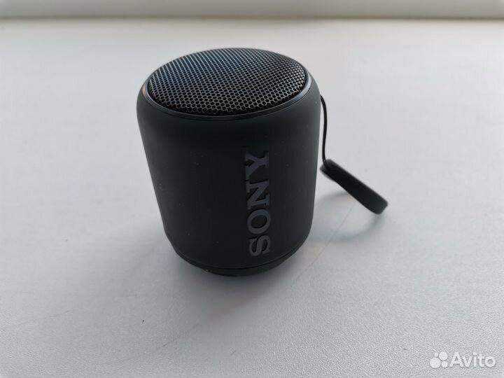 Беспроводная колонка Sony SRS-XB10