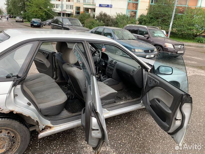 Subaru Legacy 2.0 МТ, 1995, 205 000 км