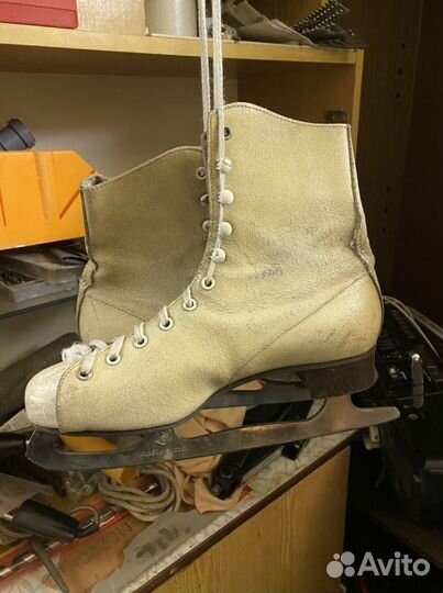 Коньки раритетные 39 размер