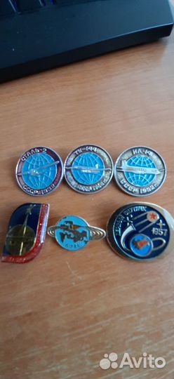 Значки космические