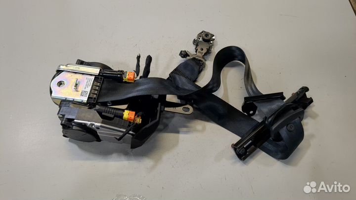 Ремень безопасности Volvo V60 2018, 2021