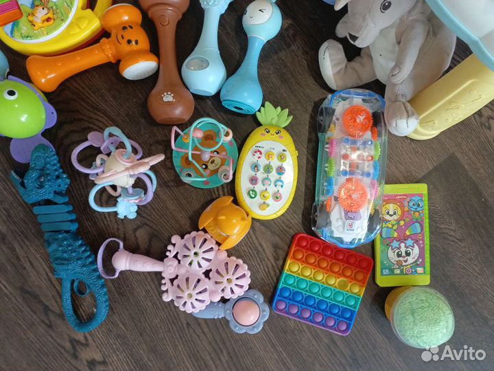 Развивающие игрушки пакетом