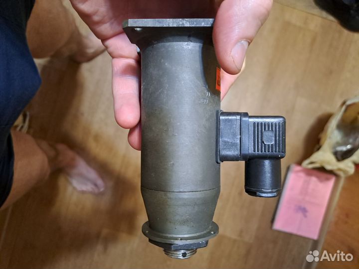 Электромагнит тяговый эт54Б ухл4 75 В