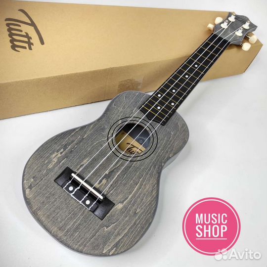Укулеле сопрано новая