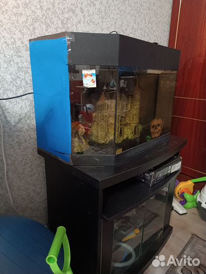Аквариум с тумбой