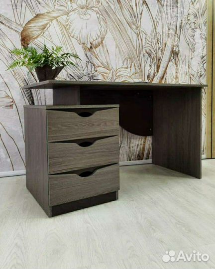 Письменный стол лючия 33.23 новый с фабрики