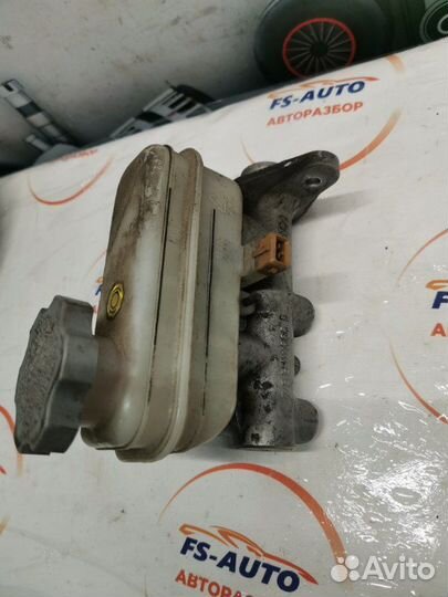 Главный тормозной цилиндр Hyundai Getz 1.4 G4EE