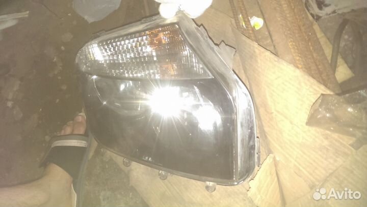 Фара правая Renault Duster