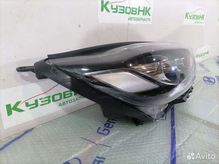 Фара правая Kia Sorento UM 2017-2020