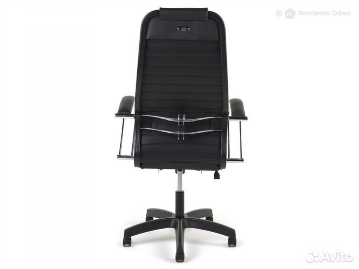 Кресло для руководителя Метта B 1m 17K1/K131, осно