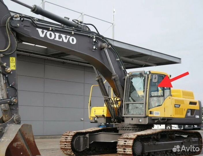 Стекло двери верхнее на экскаватор Volvo EC 380