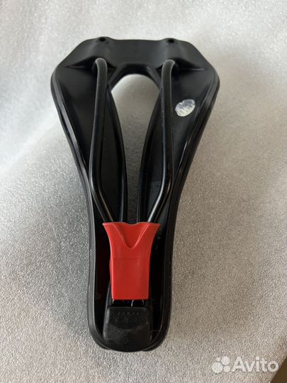 Седло для шоссе / триатлона Sella Italia watt