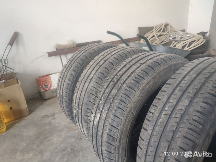 Hankook Vantra LT RA18 215/65 R17 104