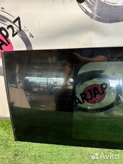 Форточка кузова задняя правая Honda Stepwgn RP3