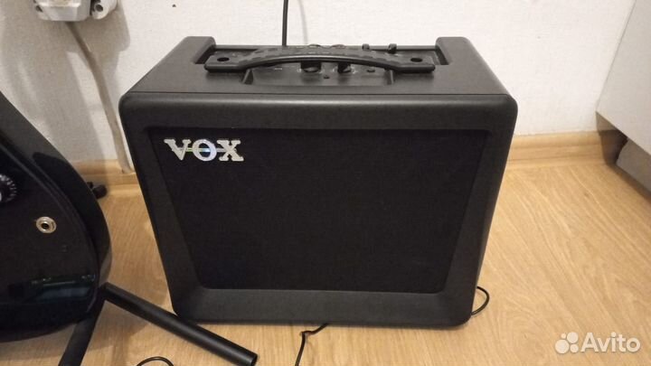 Электро гитара с комбиком