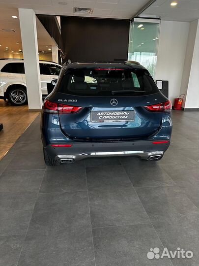 Аренда автомобиля премиум класса Mercedes-Benz GLA