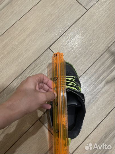 Кроссовки на колесах