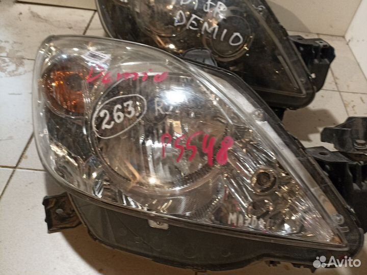 Фара Mazda Demio DY5W