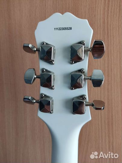 Электрогитара Epiphone les paul