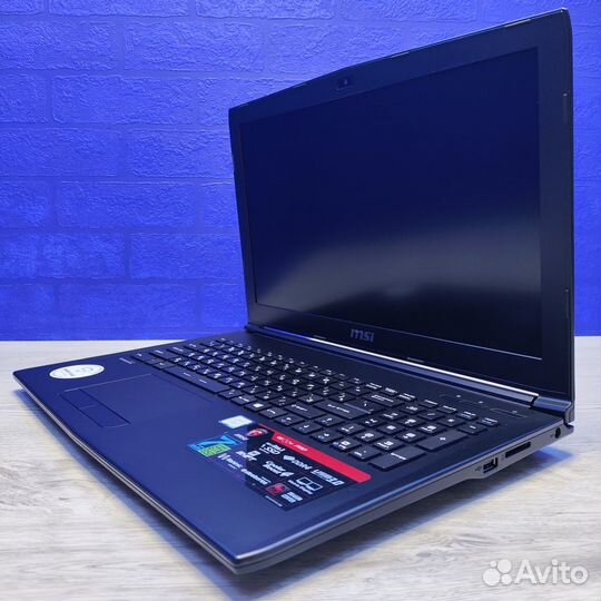 Игровой ноутбук MSI GL62M 7RD-1674RU