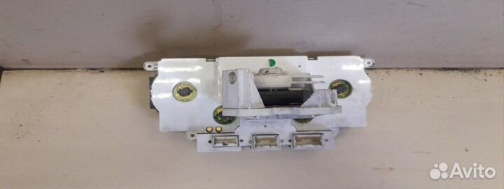 Блок управления климатом Nissan Primera