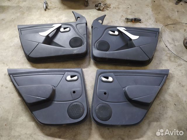 К-кт обшивки двери Renault Sandero Stepway I (2010