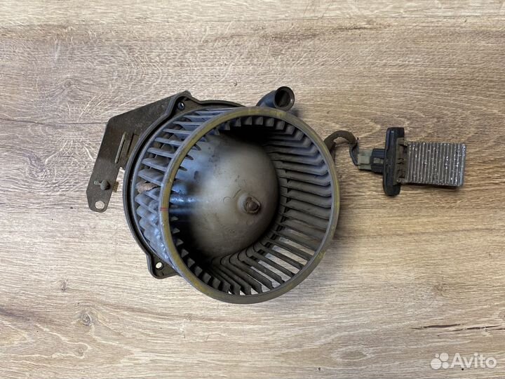 Nissan serena c23 моторчик отопителя салона