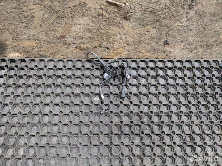 Датчик ABS передний левый Genesis G70 седан G4KL