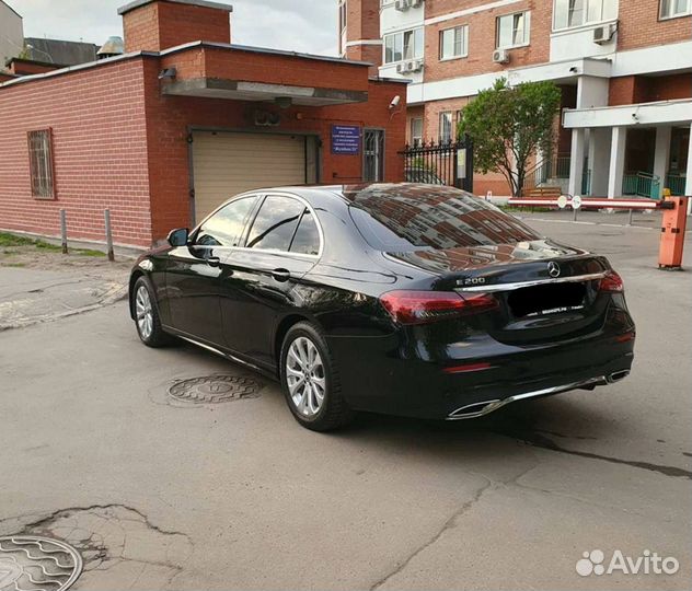 Водитель-сменщик в бизнес класс выплата ежедневно