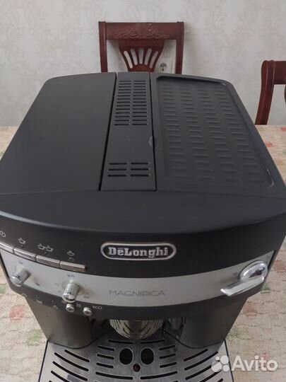 Кофемашина delonghi magnifica esam