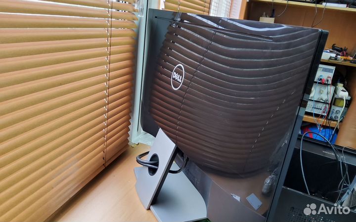 Монитор dell 27 fhd