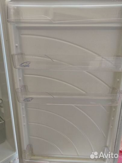 Холодильник бу Pozis