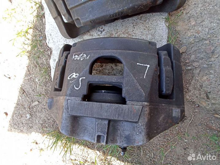Суппорта Ауди А6 с6