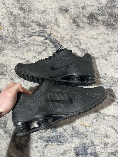 Кроссовки Nike shox