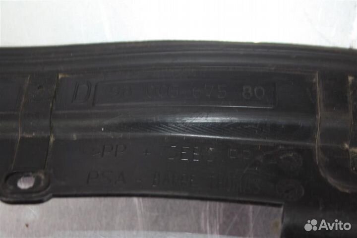Уплотнитель двери Peugeot-Citroen DS5