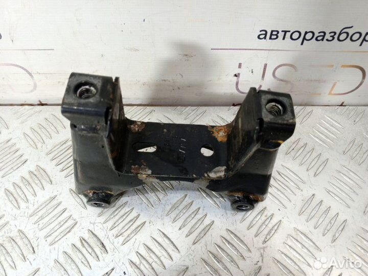 Кронштейн кпп Skoda Fabia 1.2 CGP 2009