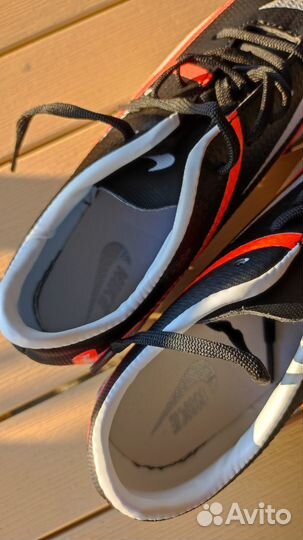 Бутсы футбольные