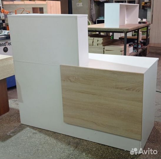 Стойка администратора