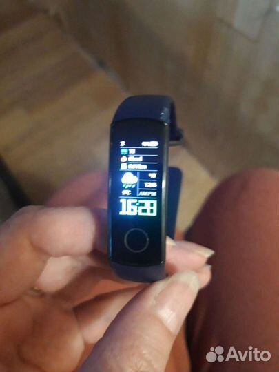 Смарт часы honor