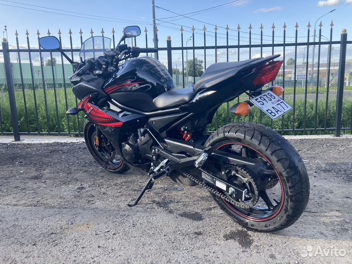 Yamaha FZ6R (XJ6)