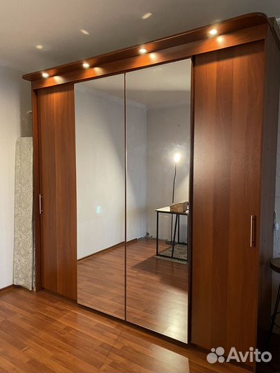 Шкаф-купе с зеркалами бу