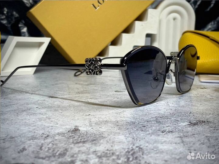 Солнцезащитные очки женские