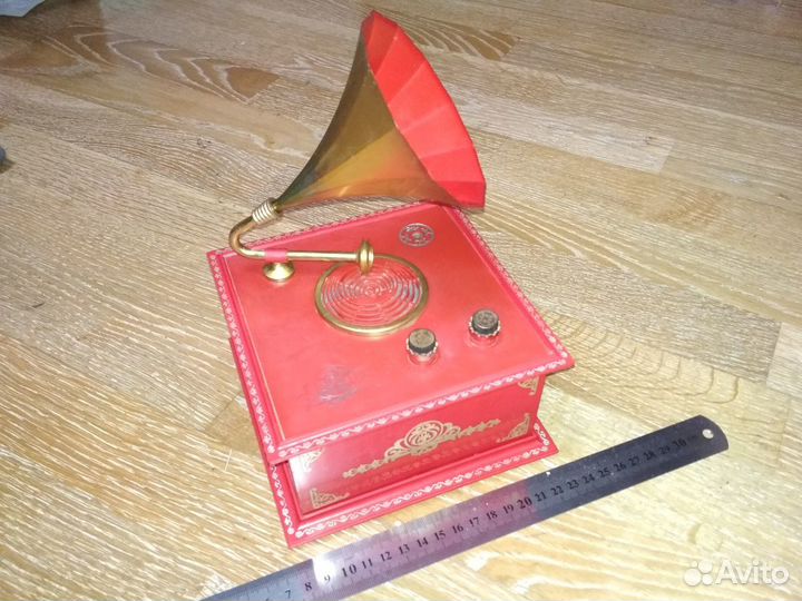 Радиоприемник эхо-2, граммофон, СССР, ретро, винта